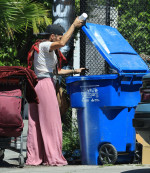 EXCLUSIVE: Loni Willison is Pictured on the Streets of Los Angeles.