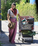 EXCLUSIVE: Loni Willison is Pictured on the Streets of Los Angeles.