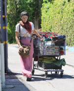 EXCLUSIVE: Loni Willison is Pictured on the Streets of Los Angeles.