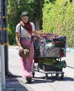 EXCLUSIVE: Loni Willison is Pictured on the Streets of Los Angeles.