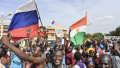 demonstratie in niger cu steagul rusiei