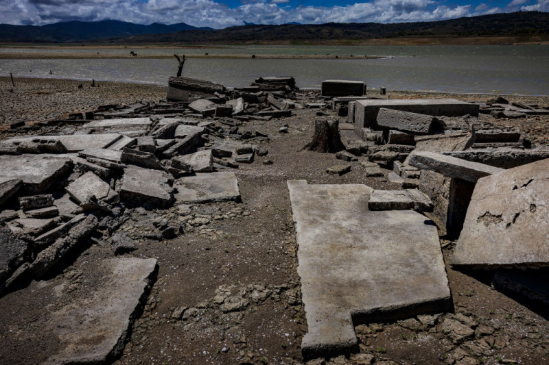 Sunken Filipino Town Reappears Due To Drought And Climate Change