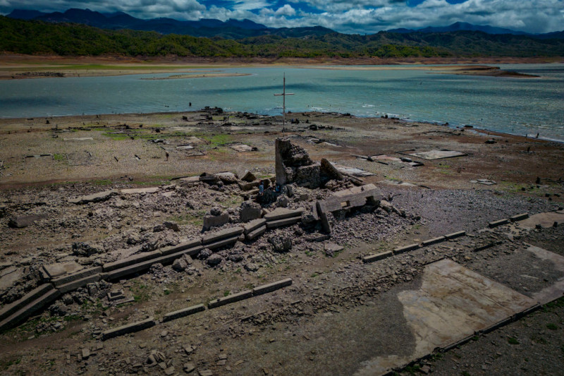 Sunken Filipino Town Reappears Due To Drought And Climate Change