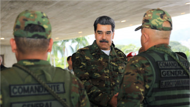 Nicolas Maduro cu generali din armata venezueleană