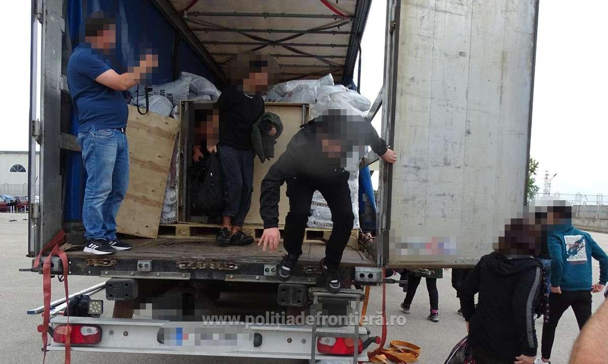 Aproape 3.000 de străini au încercat să intre și să iasă ilegal din România în primele 8 luni ale anului