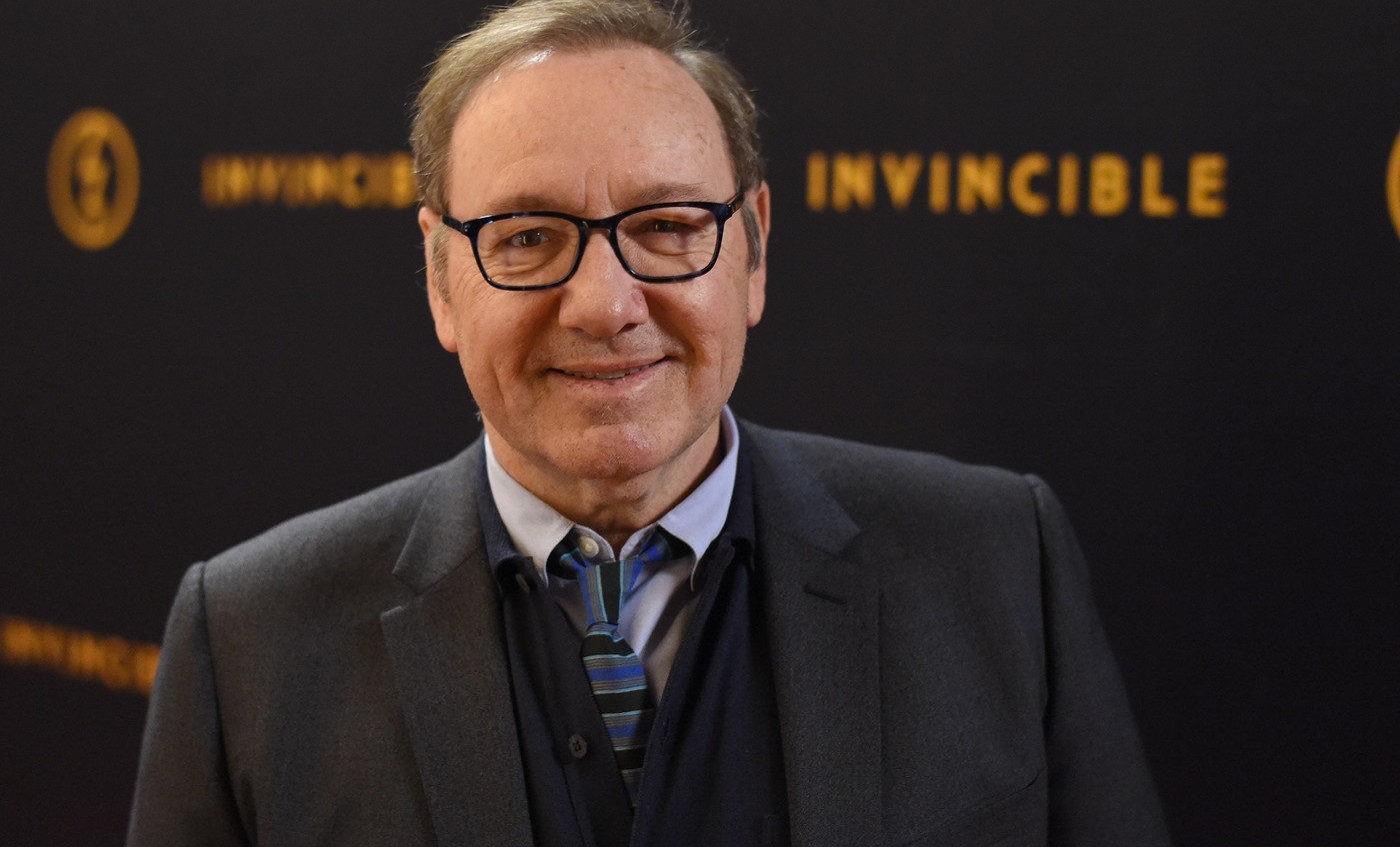 Mai mulți actori își anunță susținerea pentru Kevin Spacey și cer revenirea lui în actorie: „Cred că a plătit prețul”