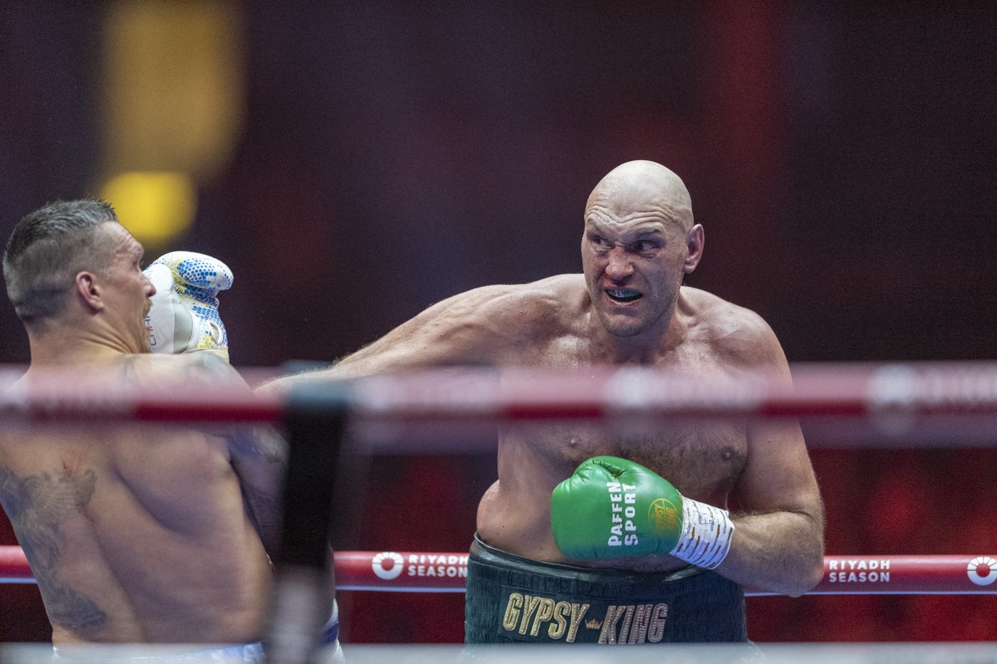 Tyson Fury lasă să se înţeleagă că arbitrii i-au dat victoria lui Usyk din cauza războiului din Ucraina