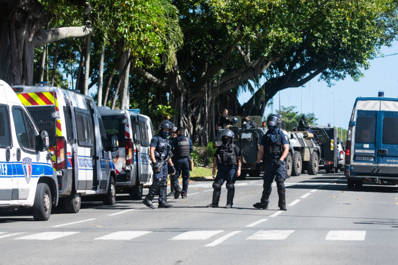 noua-caledonie-violente-proteste-profimedia5