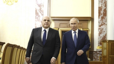 Russian President Putin Chairs Cabinet Meeting