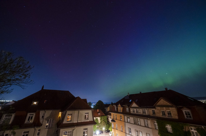 10.05.2024 Weimar: Stark ausgeprägte Polarlichter (Aurora borealis) waren am gegen Mitternacht bis nach Mittelthüringen