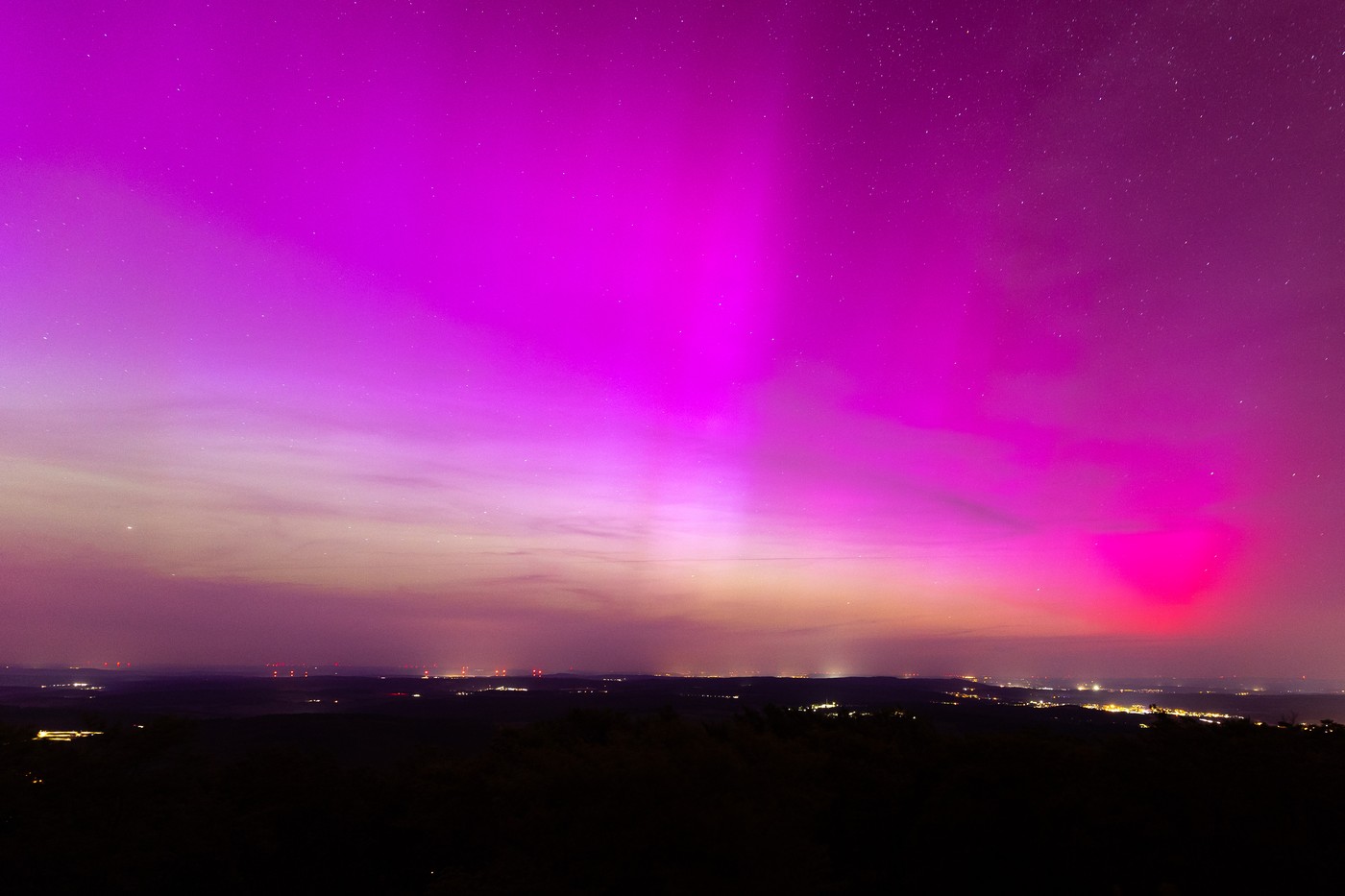 Cum s-a văzut aurora boreală prin camera all-sky de la Observatorul Astronomic „Amiral Vasile Urseanu” din București