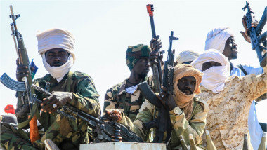 luptători înarmați în Sudan