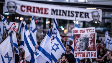 Weekly protests continue in Tel Aviv demanding Netanyahu's resignation and the return of prisoners​​​​​​​