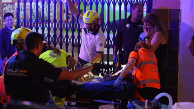 At least two dead and a dozen injured in the collapse of a building on Palma de Mallorca beach