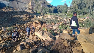 alunecare de teren papua noua guinee