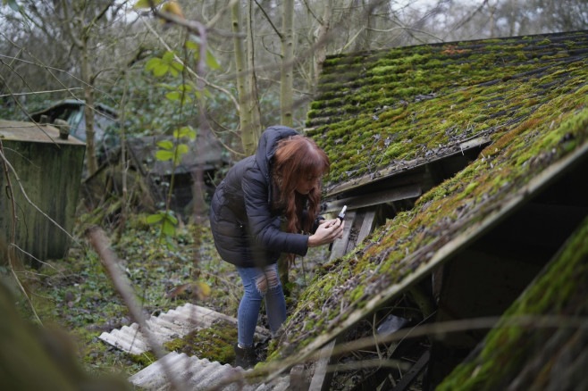 Woman finds vintage car graveyard in 'spooky' UK forest