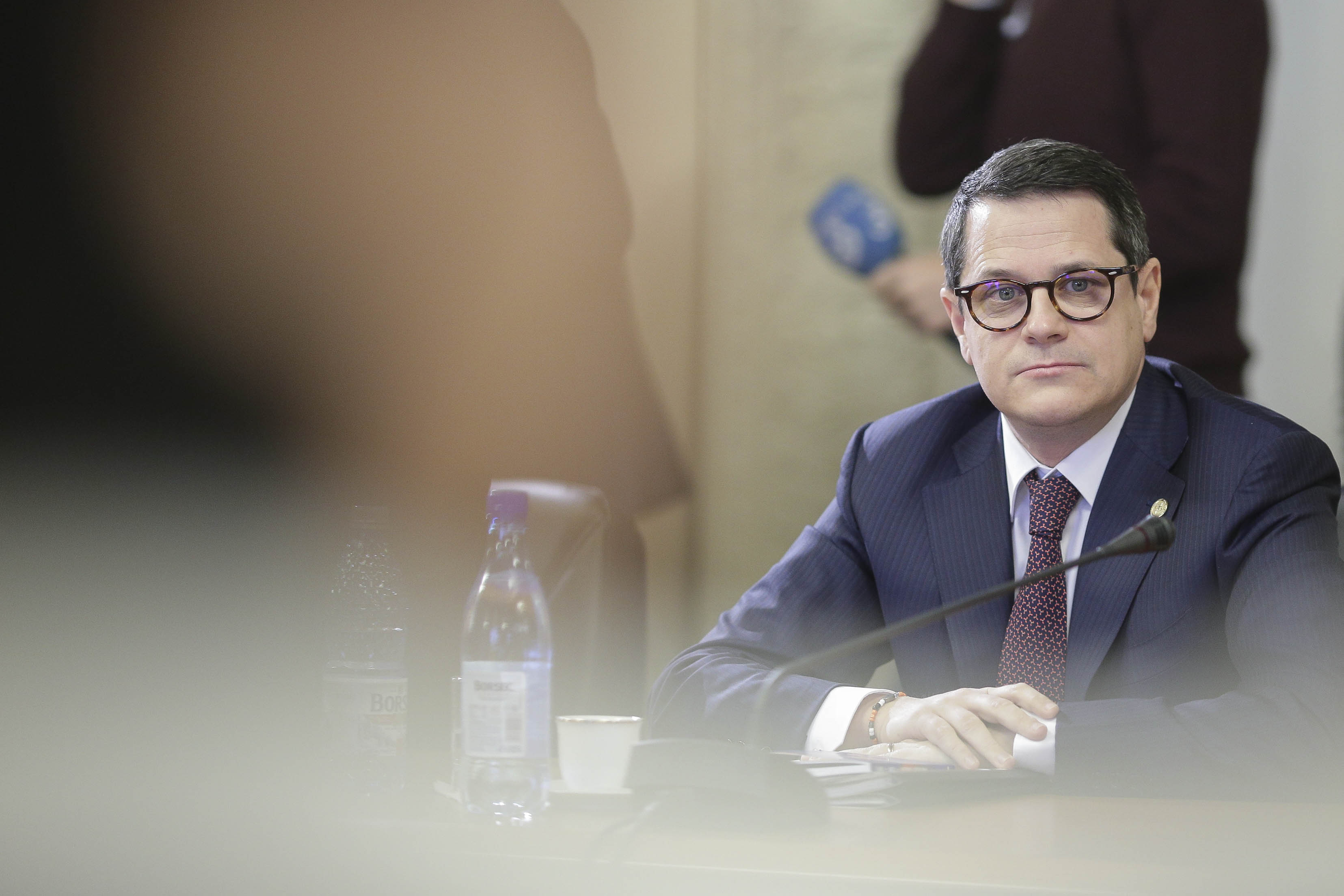 Hellvig: Nu cumva valorile clasei de mijloc sunt instinctul natural al celor care muncesc? O discuție care din păcate nu are loc
