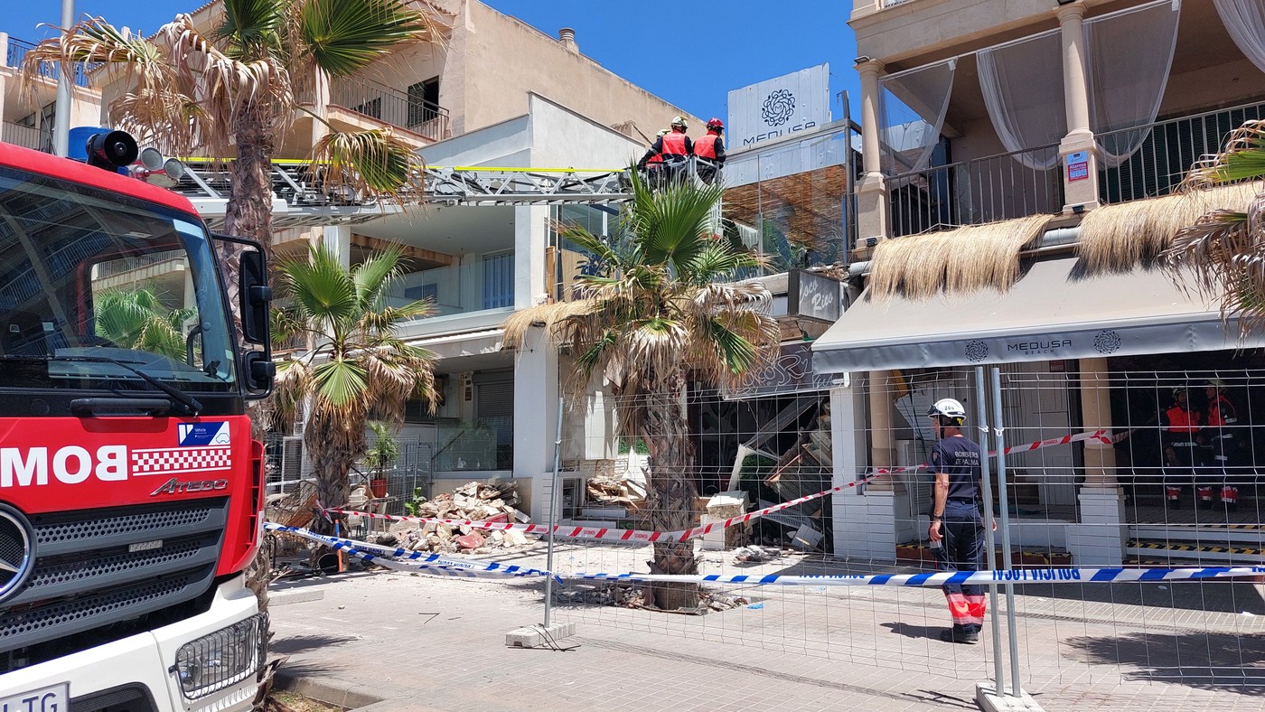 De ce s-a prăbușit clubul din Mallorca? Anchetatorii au emis primele ipoteze și au spus cine sunt cei patru morți