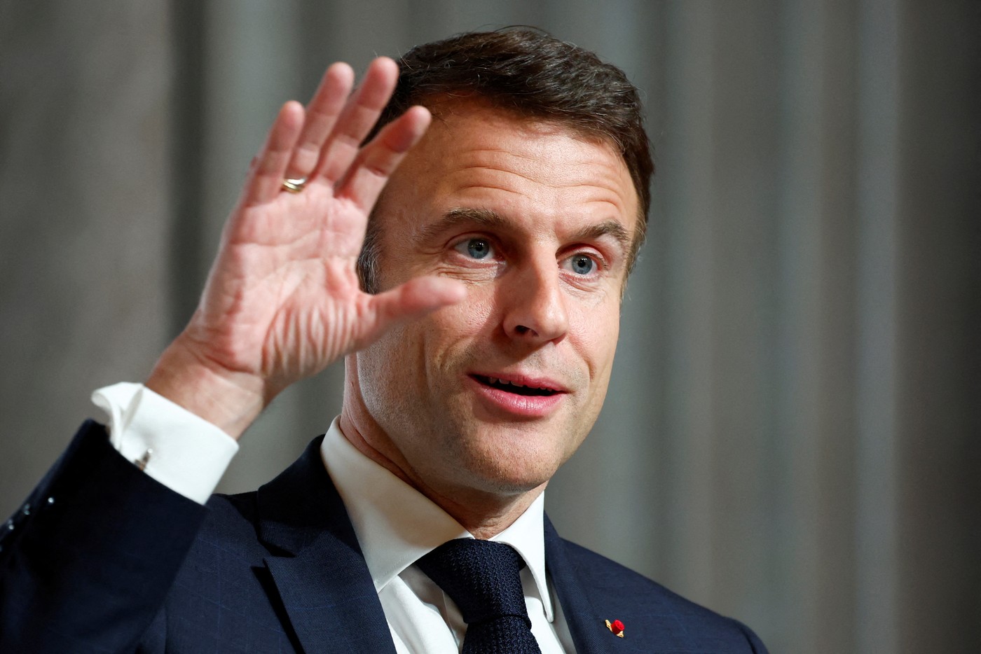 Emmanuel Macron a ajuns în Berlin. E prima vizită a unui șef de stat francez în Germania din ultimii 24 de ani