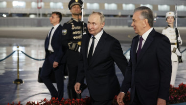 vladimir putin in uzbekistan