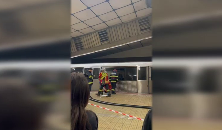 A fost haos la metrou, după ce un om s-a aruncat pe șine, în stația Eroilor. Circulația trenurilor a fost reluată