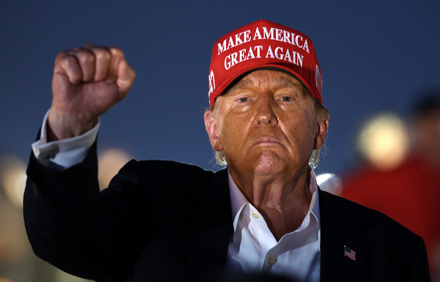 Trump le spune donatorilor că Biden l-a vrut mort în 2022: A ordonat „forță mortală” la perchezițiile de la Mar-a-Lago