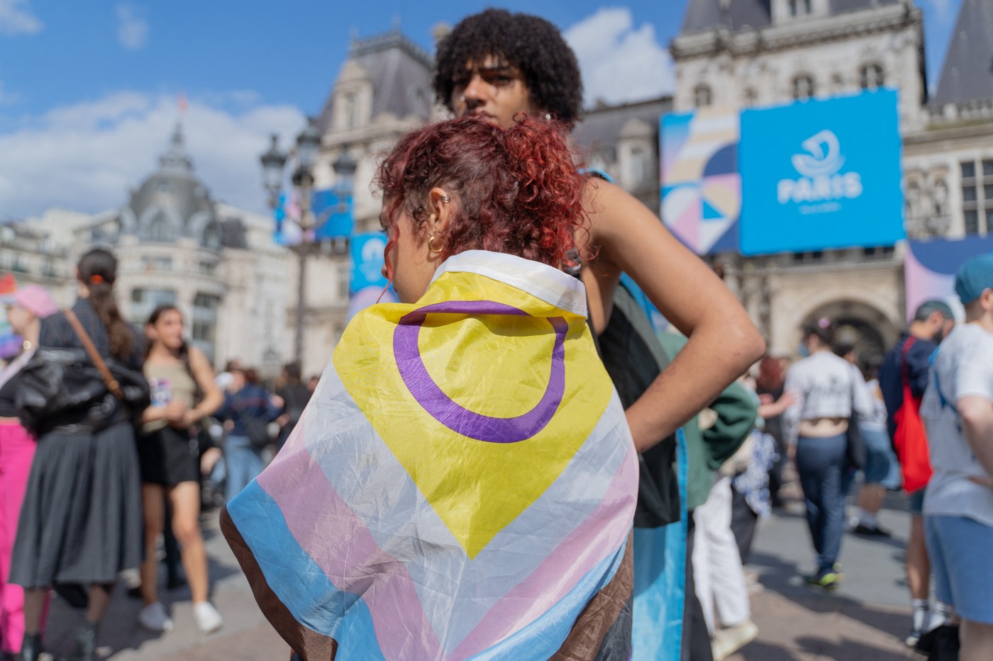 Senatul Franței a adoptat o lege care restricționează tranziția de gen la minori
