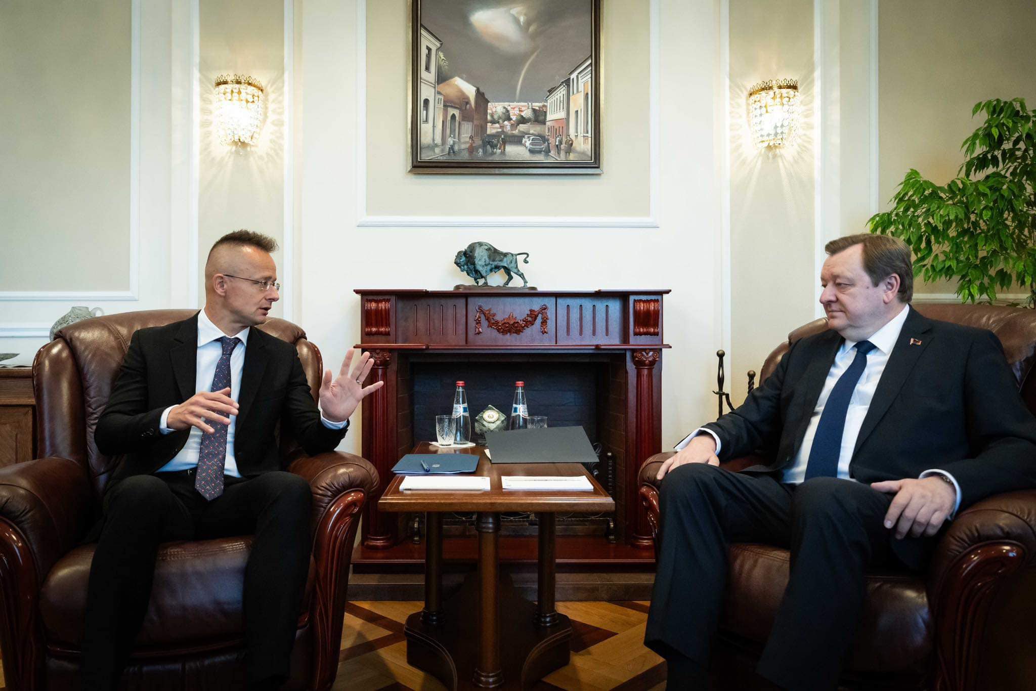 Ungaria a semnat un acord cu Belarus pentru construirea unui reactor nuclear