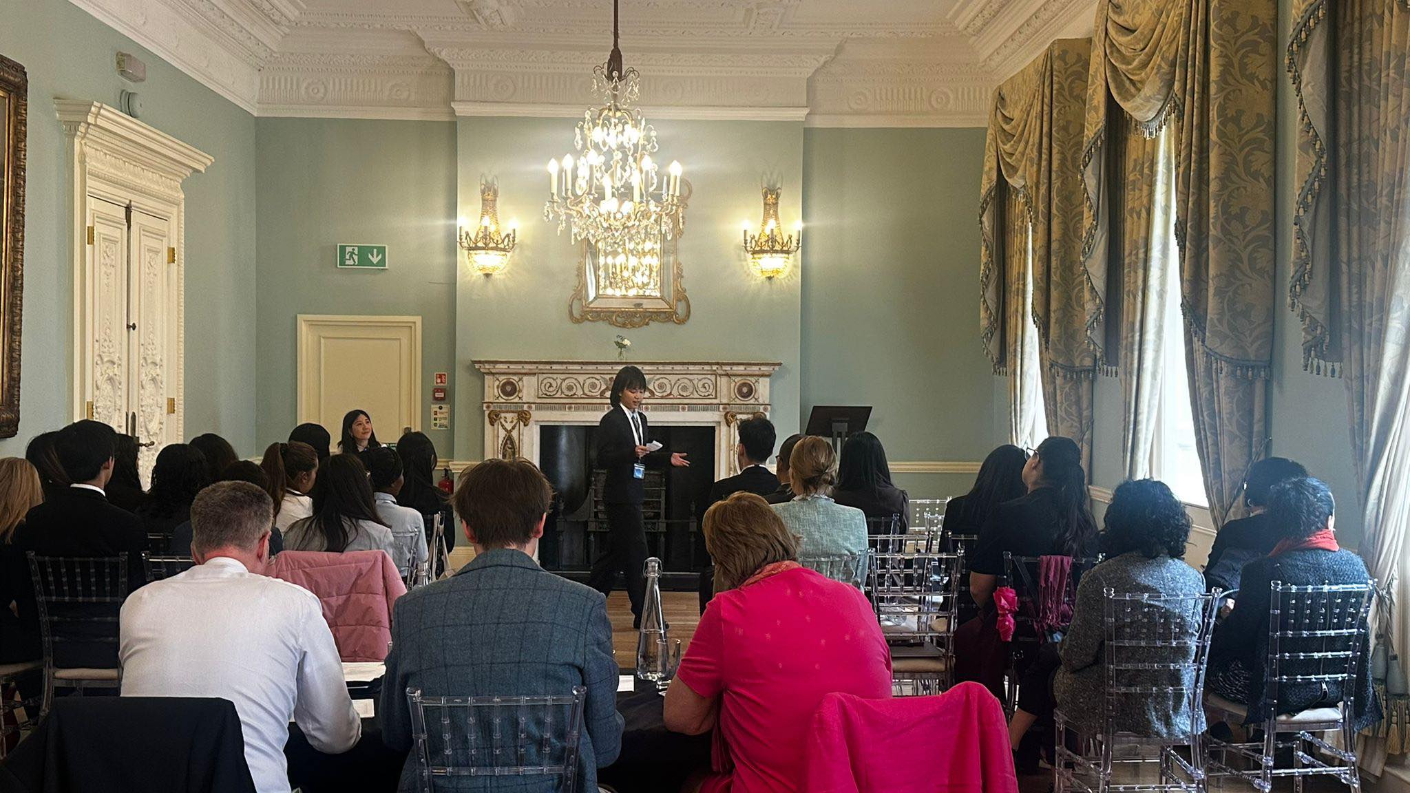 România a obținut locul 2 la International Public Speaking Competition