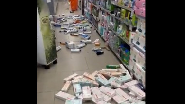 produse cazute de pe raft dupa cutremurul din italia