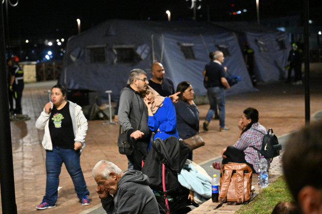 Campi Flegrei: notte in strada, in tanti rientrano a casa