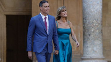 Premierul Pedro Sanchez și soția sa, Maria Begona Gomez Fernandez.