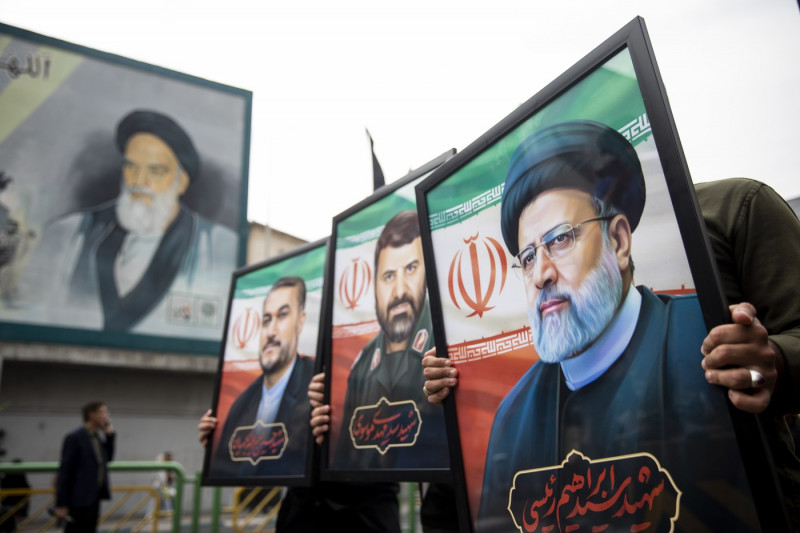 Iran: Mourners rally for the President Ebrahim Raisi