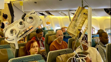 imagini din avionul afectat de turbulente