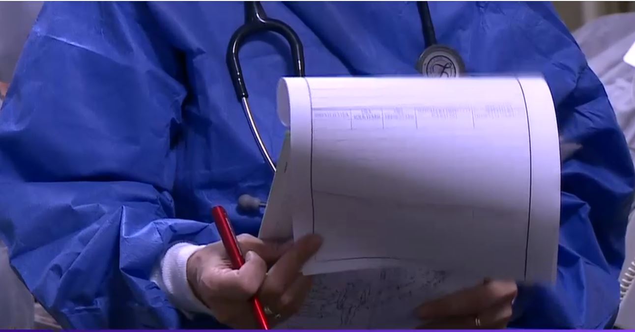 Spitalele din România, blocate în birocrație. Manager: „Viața noastră este alcătuită din mormane de hârtii”