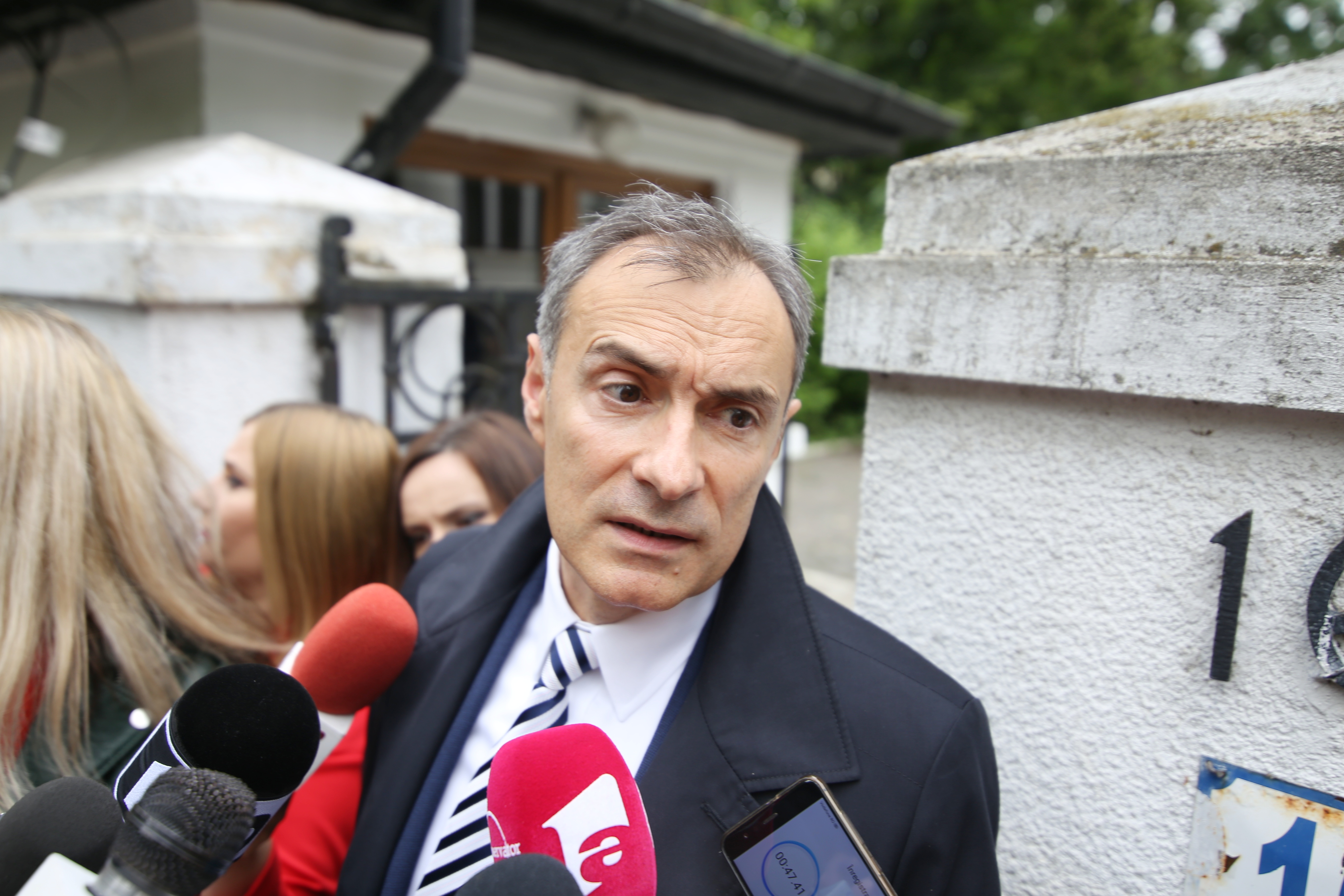Florian Coldea, fostul șef al SRI, este audiat la DNA. Acesta ar fi suspect de trafic de influență și spălare de bani