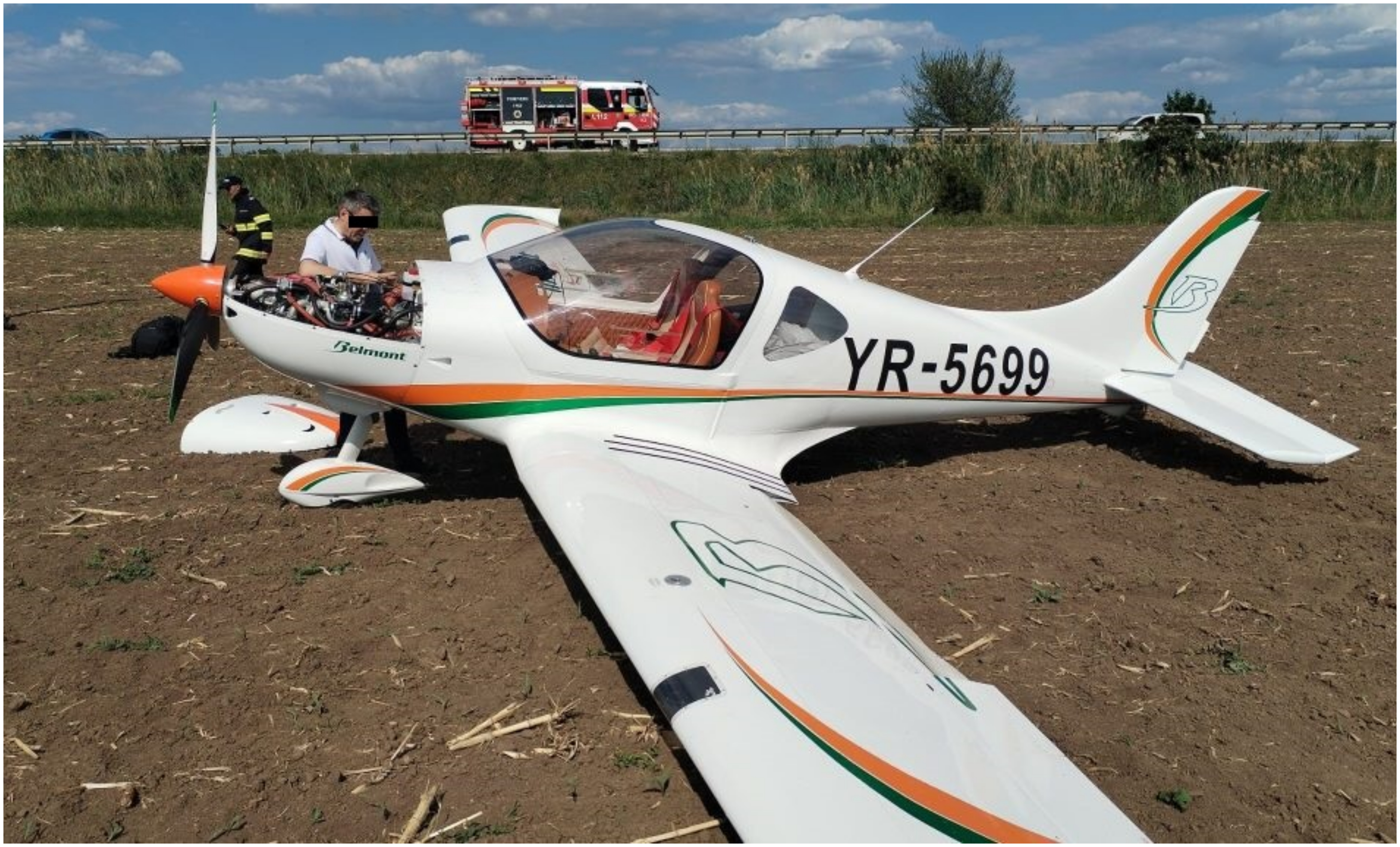 Un avion de mici dimensiuni, al unui om de afaceri din Iași, a aterizat forțat pe un câmp. Pilotul și pasagerul au scăpat nevătămați