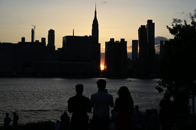 Manhattanhenge Sunset, New York, United States - 28 May 2024