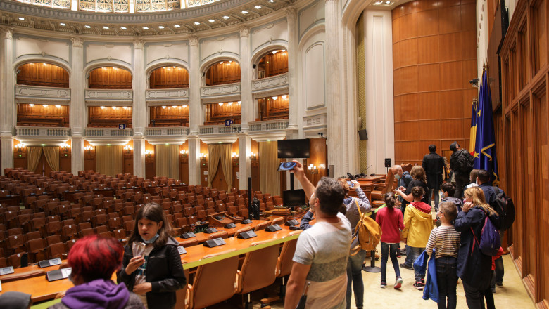 copii la parlament de 1 iunie
