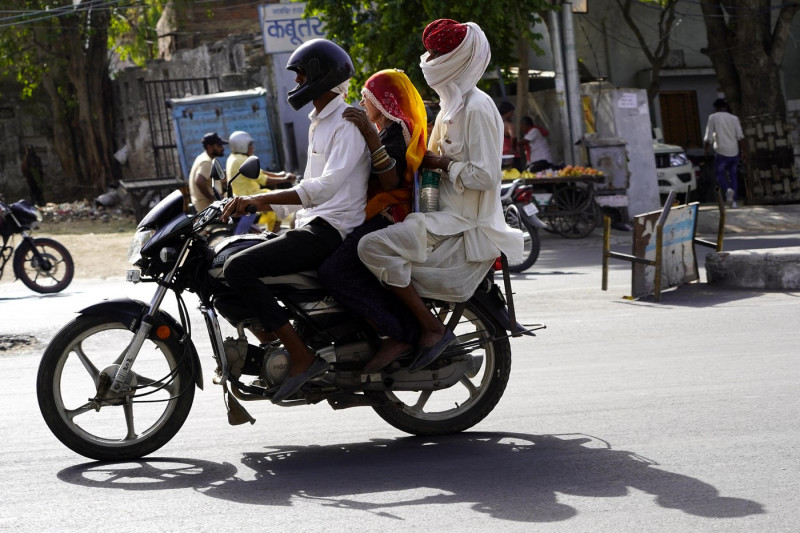 Record-Breaking Heatwave Hits India - Pierre