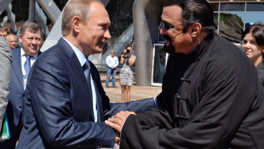 Steven Seagal si vladimir putin