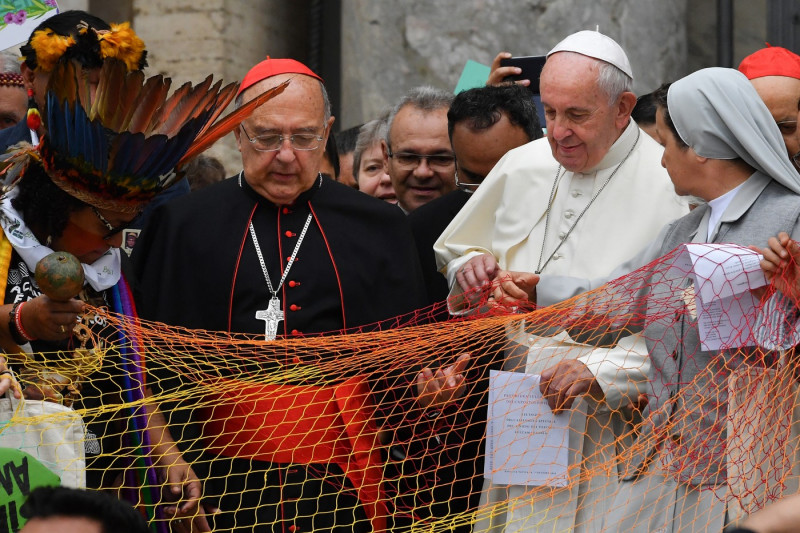 cardinal-peru-papa-francisc