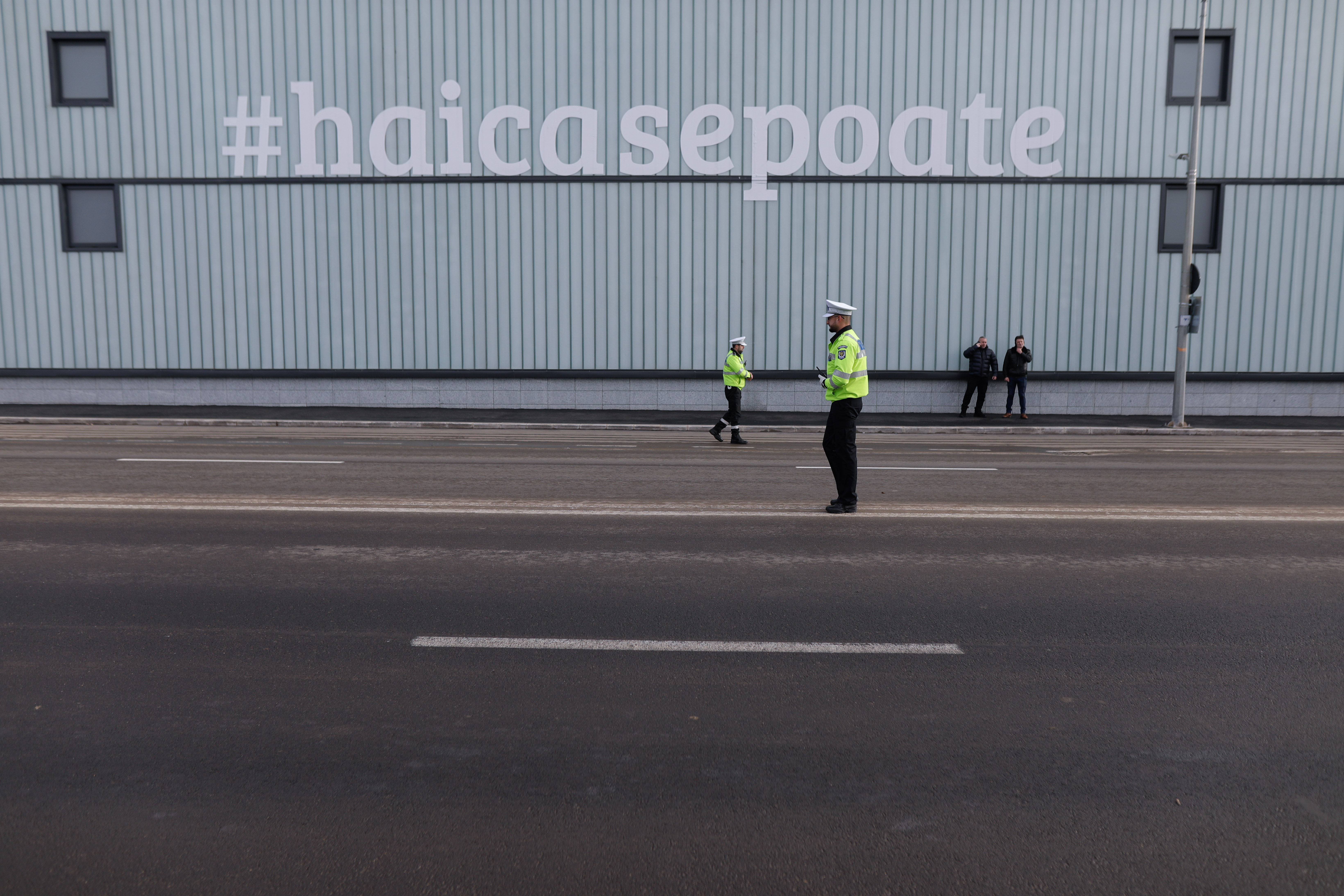 Anchetă DNA la Poliția Locală Sector 1. Polițiștii sunt acuzați că luau șpăgi de până la 20.000 pentru autorizații de funcționare