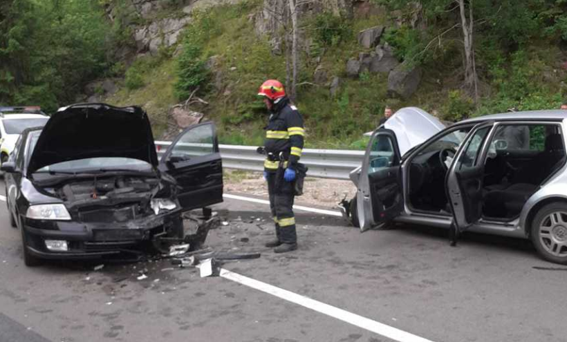 Femeie beată, reţinută după ce a provocat un accident rutier cu trei victime