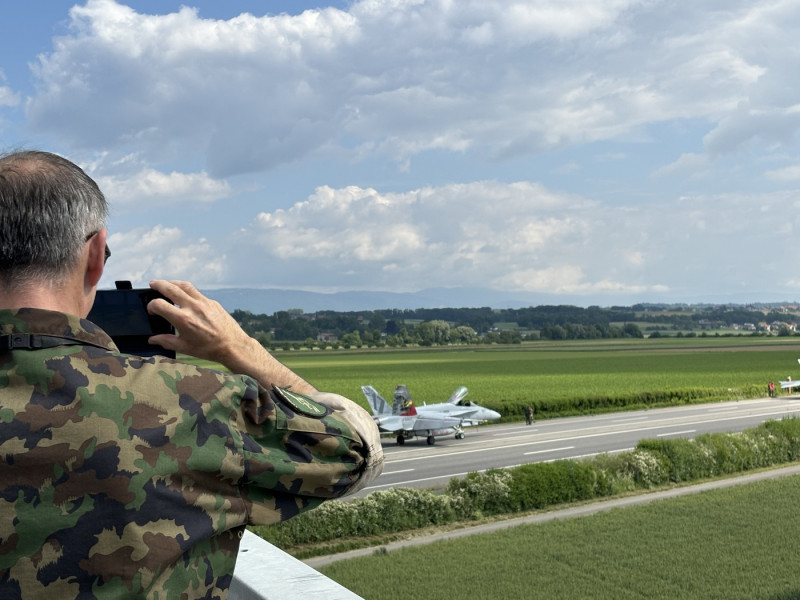 Swiss fighter jets take off and land on the A1 highway