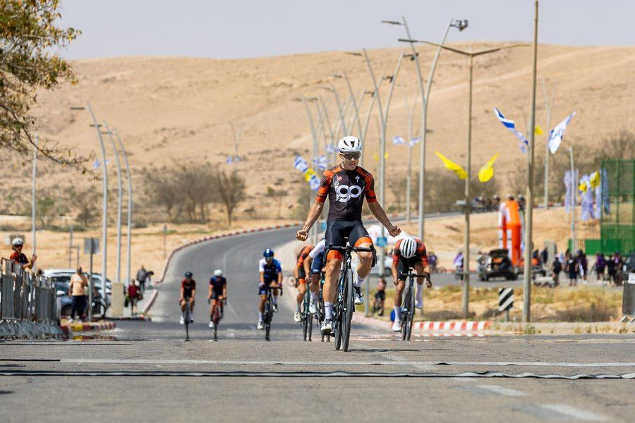 Ciclistul Guy Timor a fost omorât în timpul antrenamentului de un șofer beat și fără permis. Sportivul avea 21 de ani