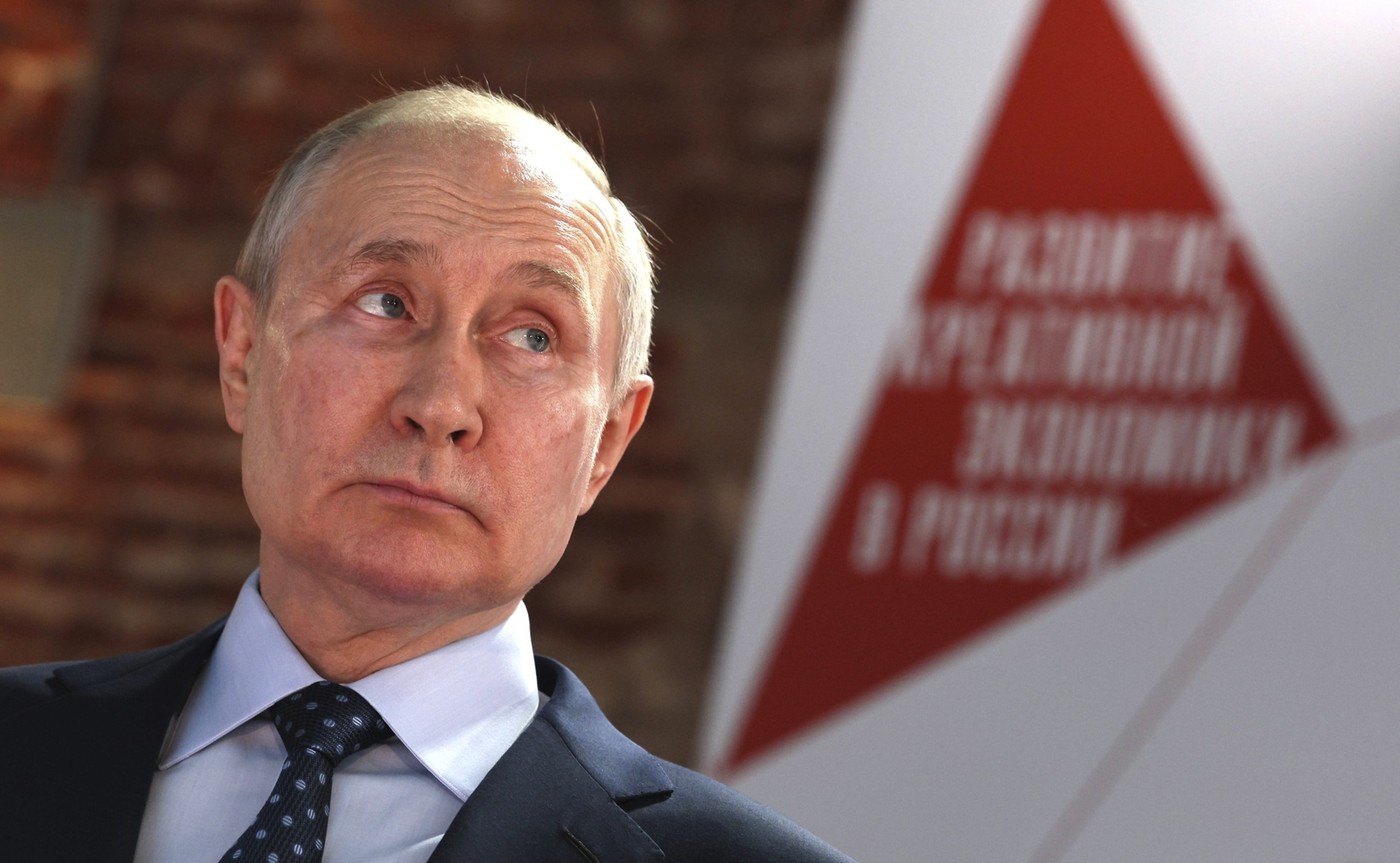 Politico: Cine sunt cei mai buni prieteni ai lui Putin din Parlamentul European. Mulți dintre ei nu au votat niciodată împotriva Rusiei