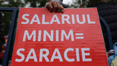 salariul minim protest