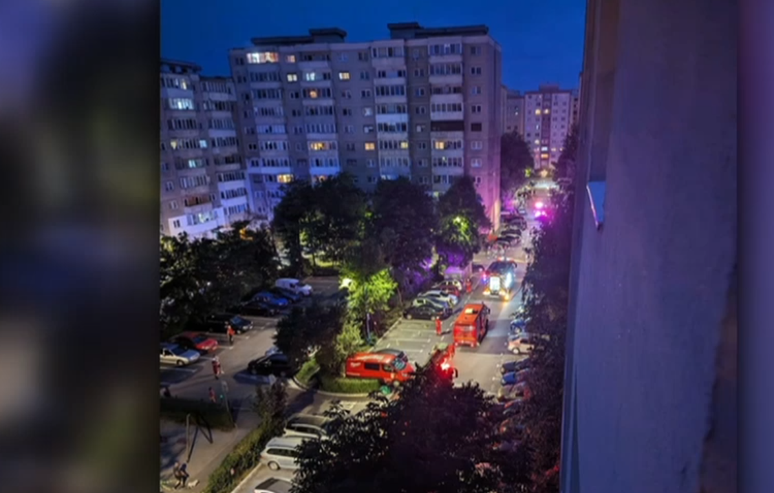 Explozii la conductori electrici în Brașov. Au fost evacuate 46 de persoane