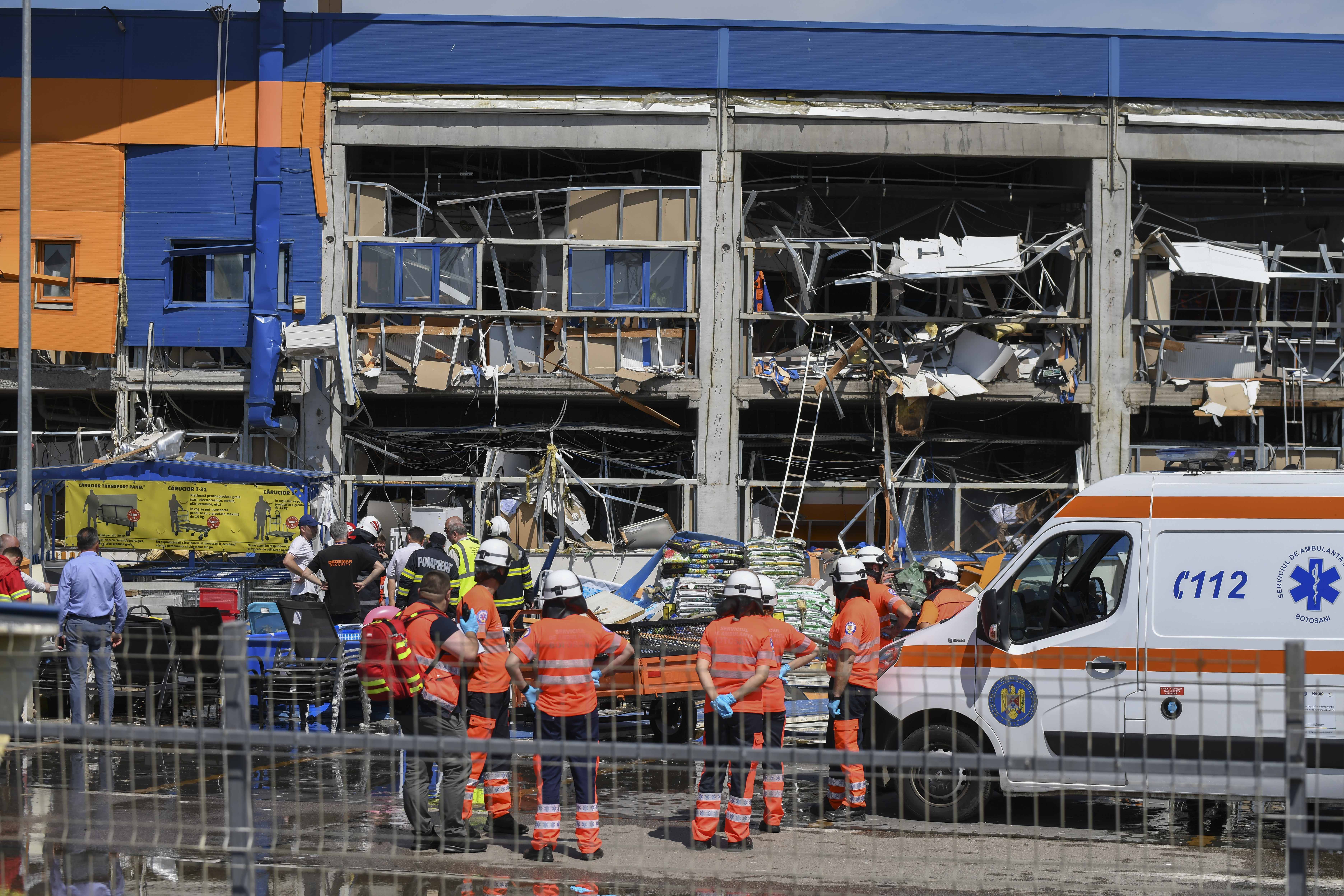Starea celor doi răniţi în explozia de la Botoșani aduşi la Spitalul Floreasca rămâne gravă (Ministerul Sănătăţii)